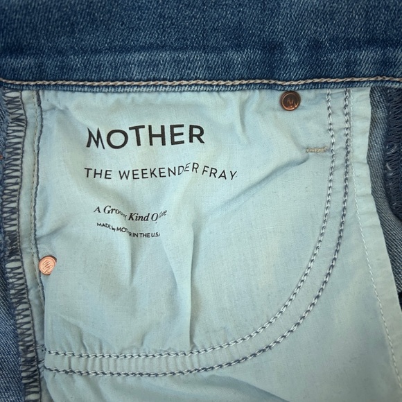 MOTHER Weekender Fray Blue Jeans - Picture 4 of 4